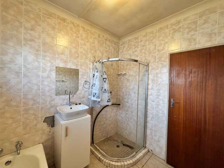 To Let 3 Bedroom Property for Rent in Miederpark North West
